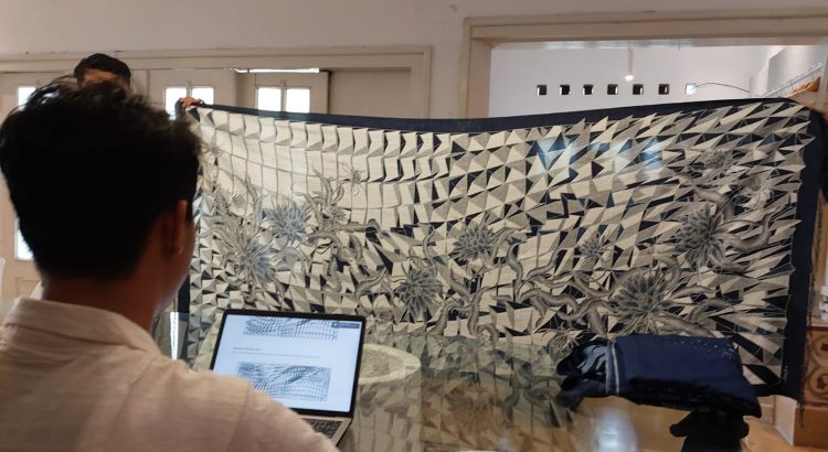 AI Bikin Batik? Seniman Tradisional Terancam Punah!
